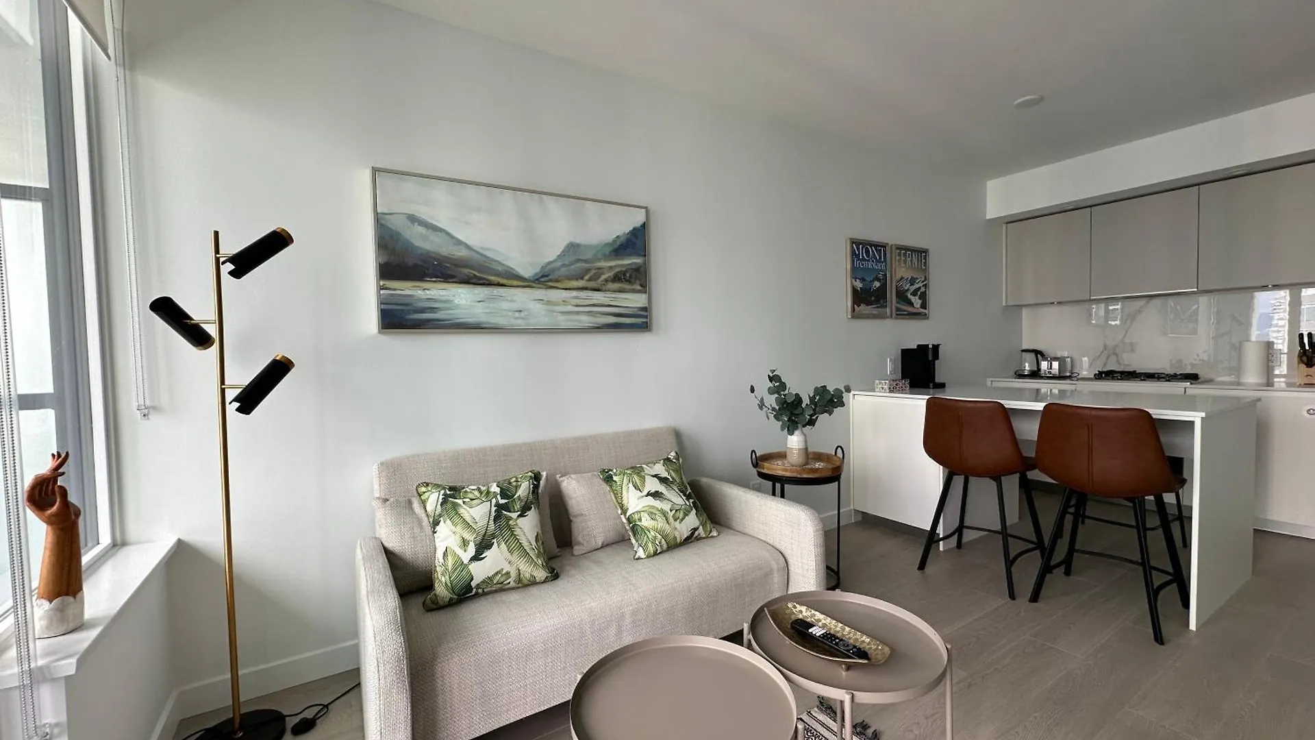 Ubc Pacific Spirit Modern Style Home Vancouver Kanada